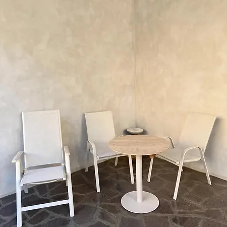 Il Cotogno - Cucina E Parcheggio Privato Apartmán
